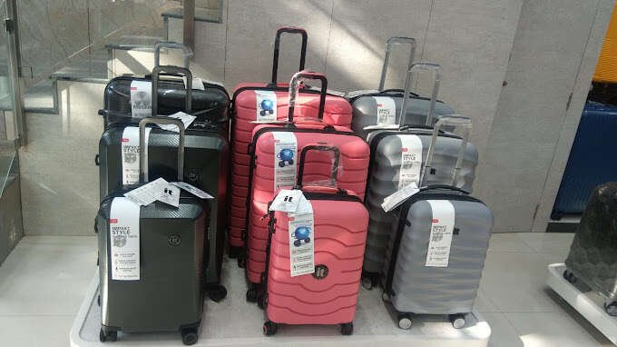 Roshan Bags